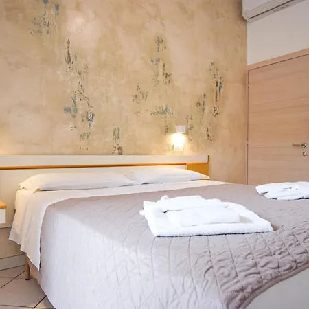 Giulio Cesare 2* Cattolica